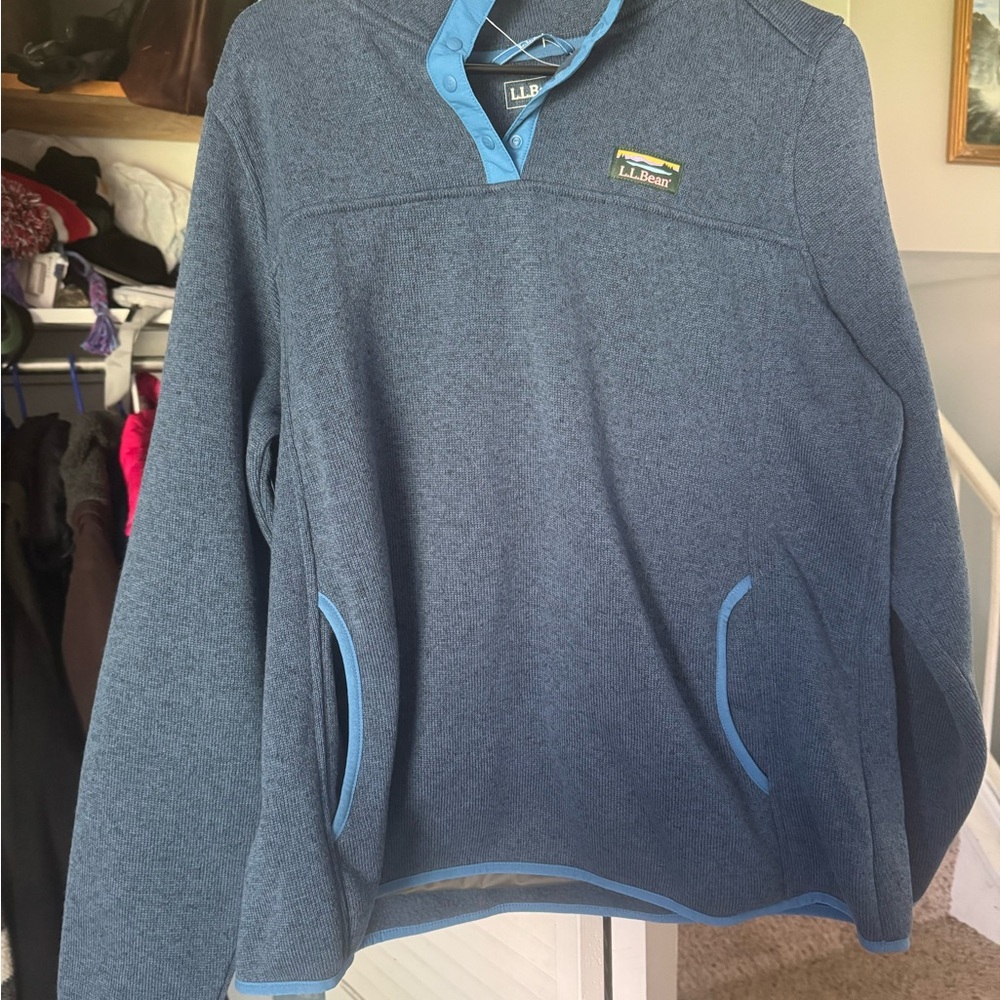 L.L. Bean Teal and Navy Women's Pullover